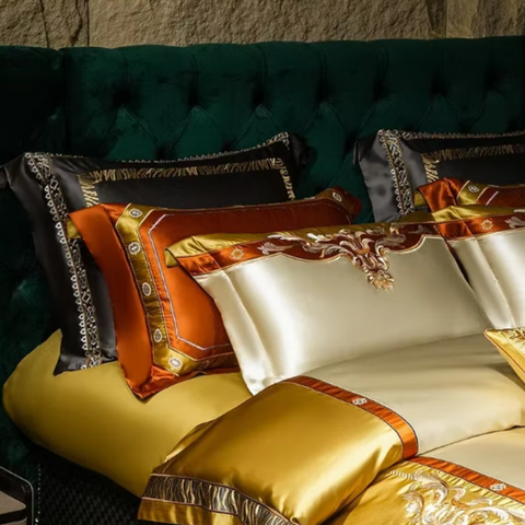 FluffyFlex Palace Bedding Set