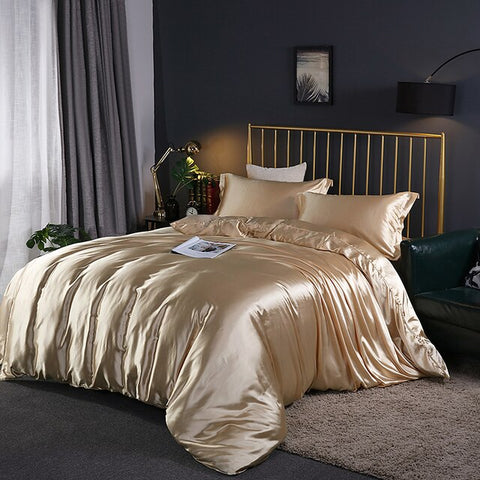 Fitted 4PCS SUPER SOFT Luxury Silk Bedding Set（1 FITTED SHEET+1 QUILT COVER+ 2 PILLOWCASE)