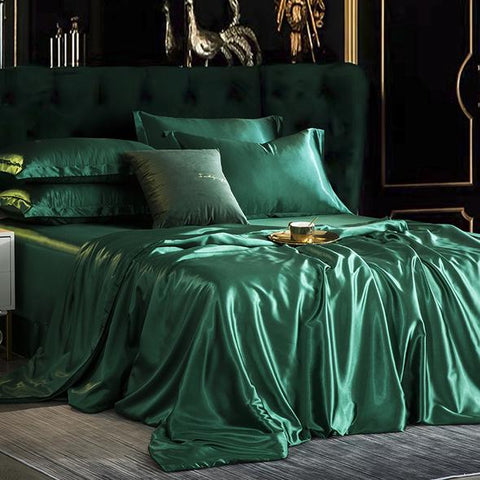 Fitted 4PCS SUPER SOFT Luxury Silk Bedding Set（1 FITTED SHEET+1 QUILT COVER+ 2 PILLOWCASE)