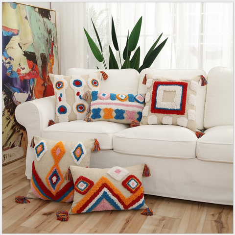Luxury Woolen Tassels Cushion Cover