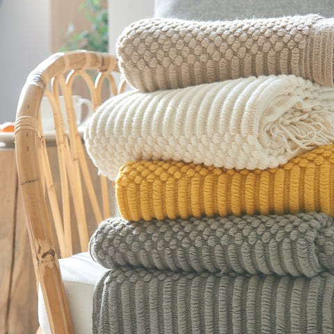 Soft Tassel Knitted Throw Blanket
