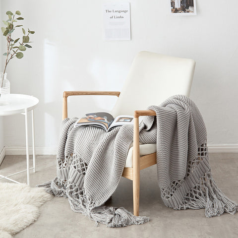 Deluxe Knitted Tassel Throw Blanket