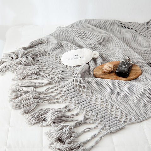Deluxe Knitted Tassel Throw Blanket