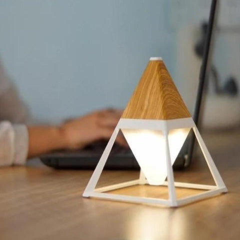 Paak - Dimmable Pyramid Bedside Lamp - Silky decor