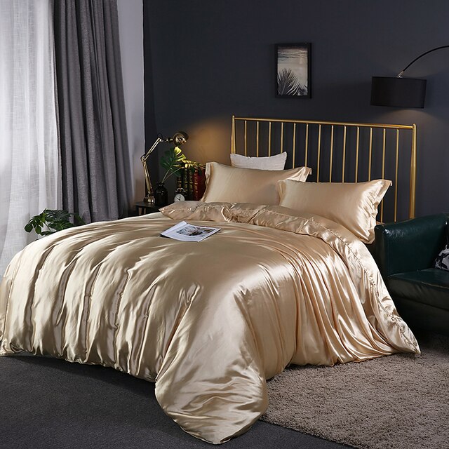 4PCS SUPER SOFT Luxury Silk Bedding Set（1 FLAT SHEET+1 QUILT COVER+ 2 ...