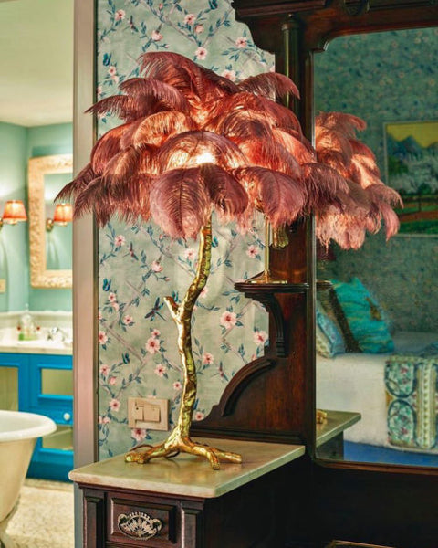 Freestanding Feather Lamp