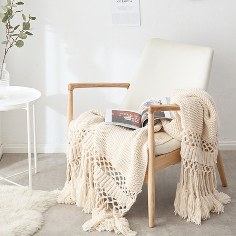 Deluxe Knitted Tassel Throw Blanket