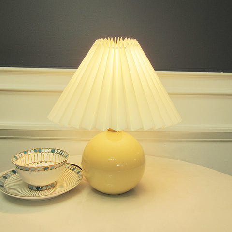 Deluxe Rattan Pleat Led Lamp